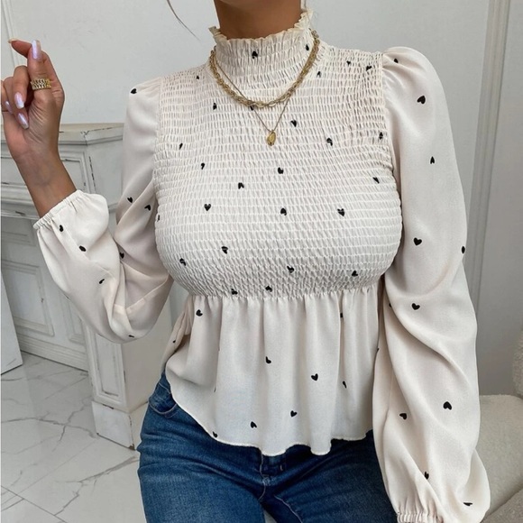 Tops - Boho hearts print shirred blouse